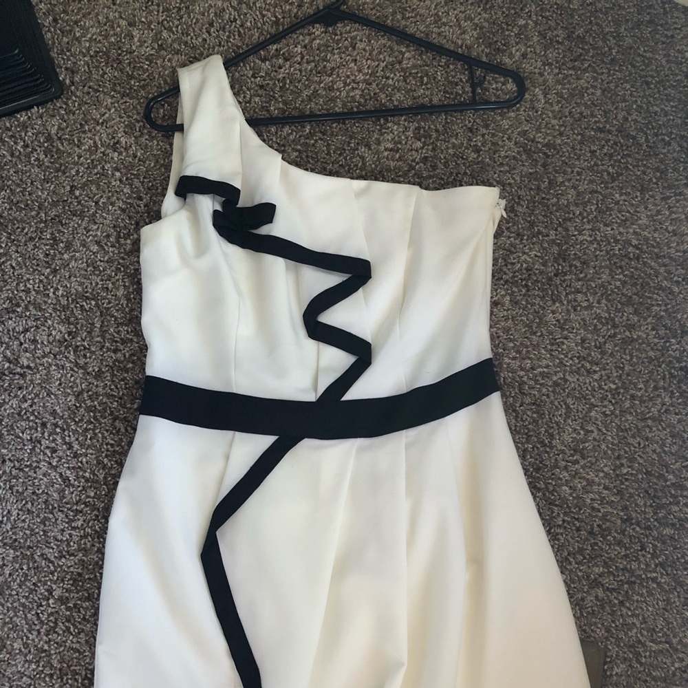 Beautiful white and black dress!